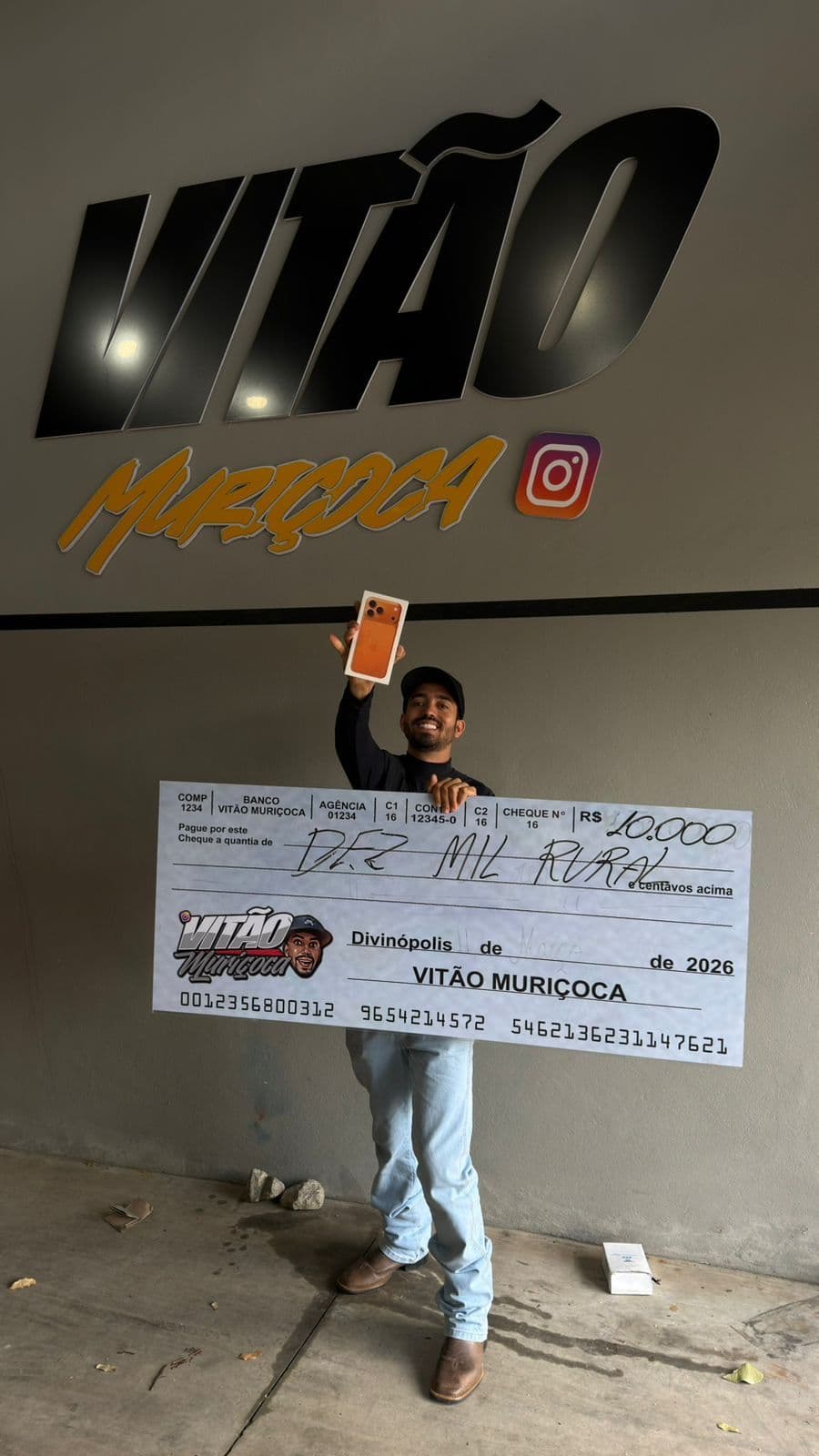 Imagem da campanha Iphone 17 pro max + 10 mil reais no pix